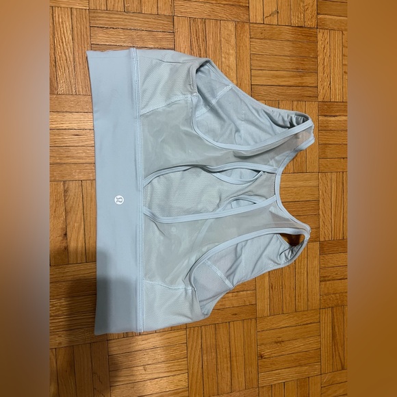 Lululemon sports bra - Picture 2 of 4